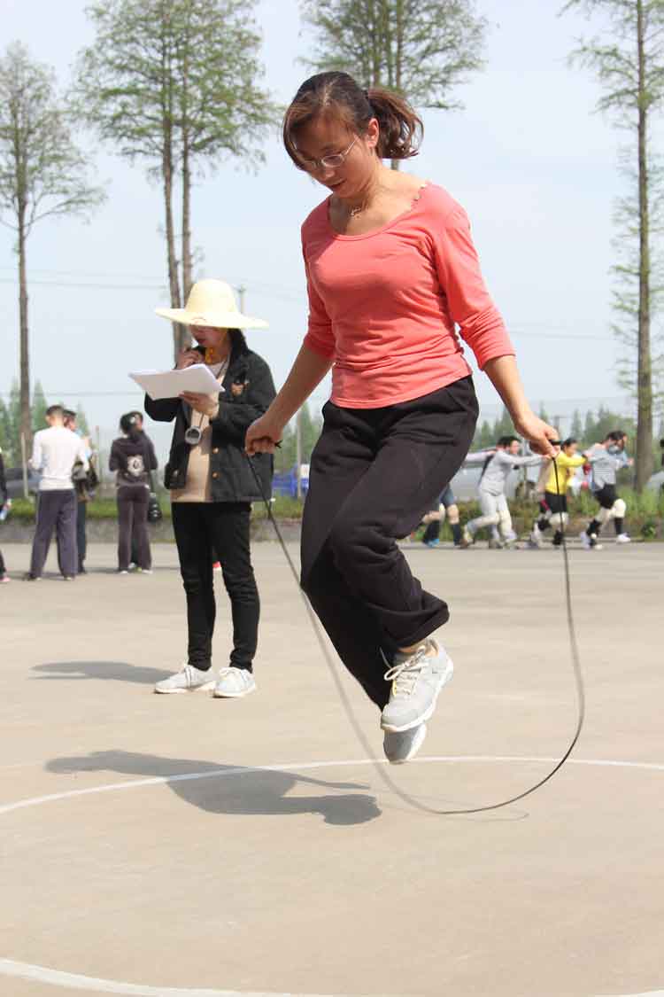 完美体育平台（中国）科技有限公司官网员工积极参加院趣味运动会